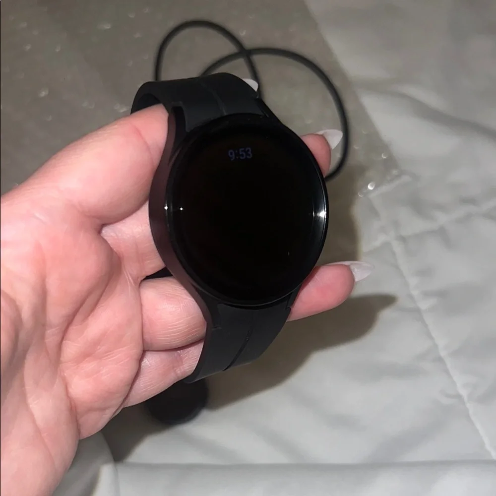 Samsung Galaxy 45MM Black Smartwatch with LTE and GPS with 20mm rubber strap